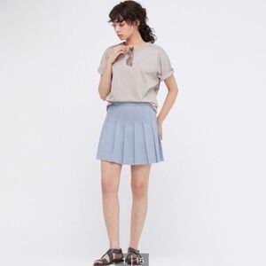 Uniqlo pale blue pleated mini skirt size small NWOT